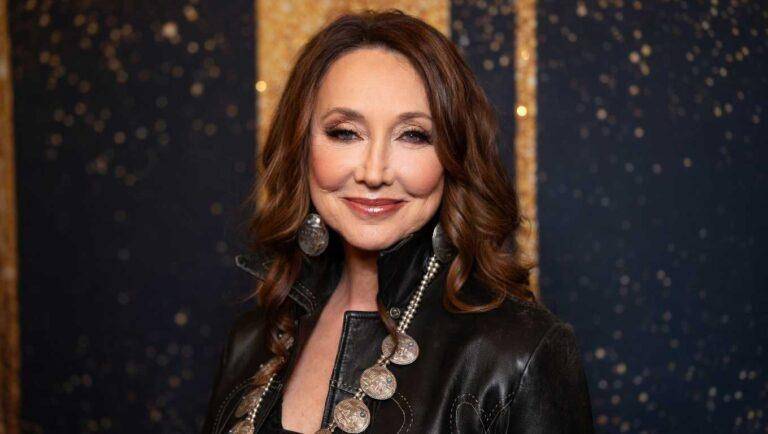 Pam Tillis Ageless Appearance